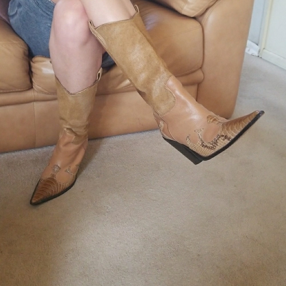 Stunning Tan Pony Hair Cow Girl Boots - Picture 3 of 5